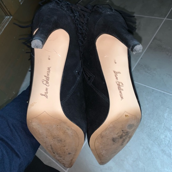 Sam Edelman Kandice, Black Suede Fringed Booties - Picture 4 of 5